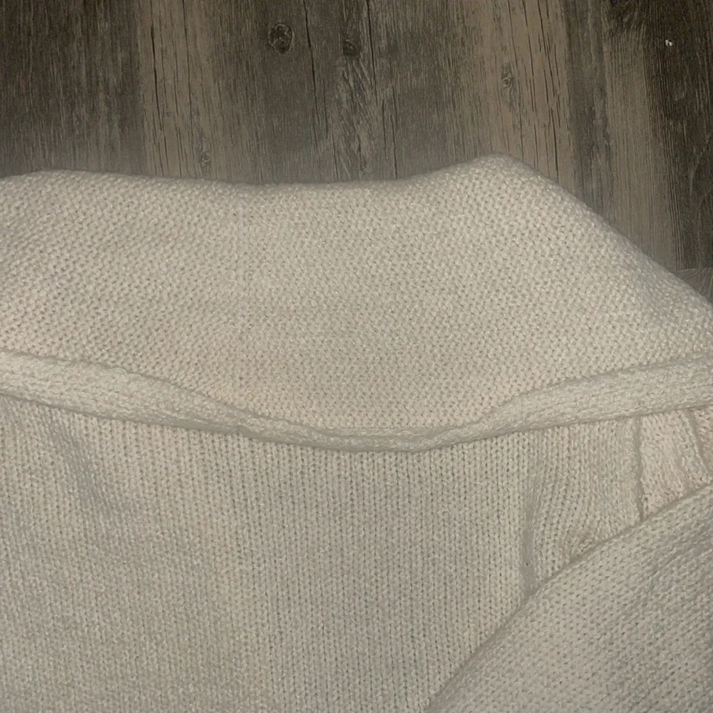 Anthropologie woman’s oversized chunky white sweater small